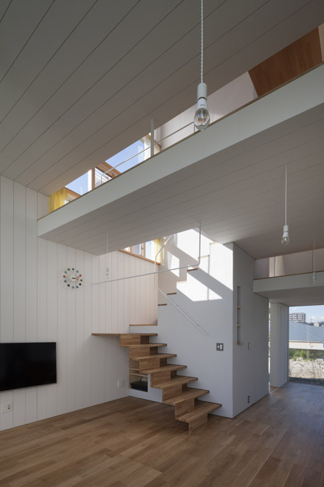 House Passage of Landscape by Ihrmk