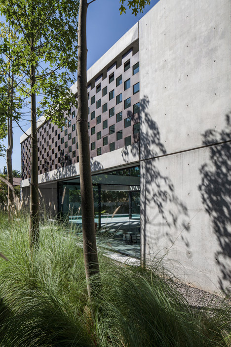 In praise of shadows by Pitsou Kedem Architects