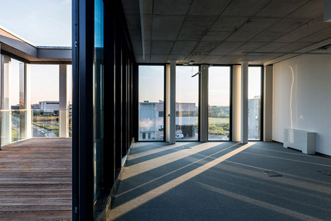 Intecs spa headquarters by Modostudio + Sofia Cattinari studio