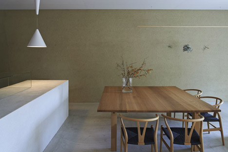 Ito-biyori-cafe-by-Ninkipen-Osaka-Japan_dezeen_468_1