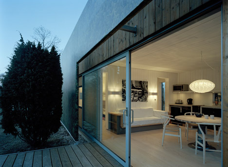 Juniper House by Murman Arkitekter
