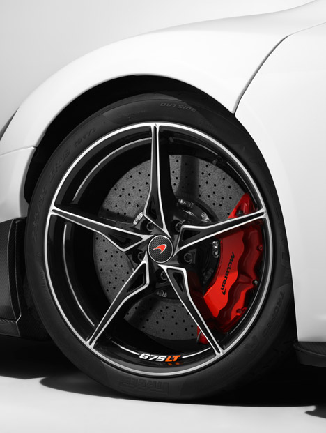 McLaren 675 LT supercar