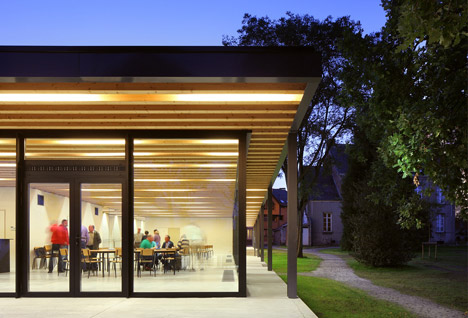 Moorsel Community Centre by De Kort Van Schaik Van Noten