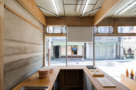 OKOMEYA rice shop by Schemata Architects