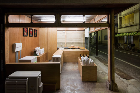 OKOMEYA rice shop by Schemata Architects
