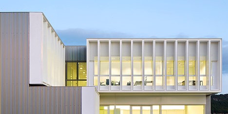 Office Building in Son Bugadelles Industrial Park by RipollTizon