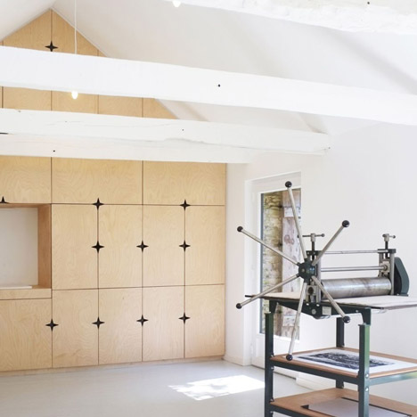 An old barn converted into an artist studio in Brittany by Modal Architecture