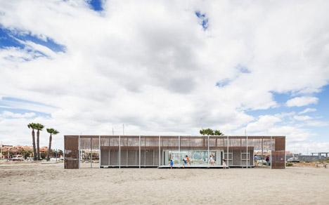 Sailing school in Sotogrande by Hector Fernandez