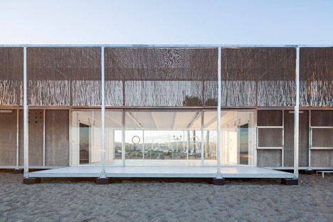 Sailing school in Sotogrande by Hector Fernandez
