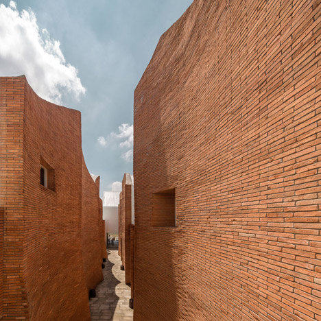 Sala Ayutthaya by Onion