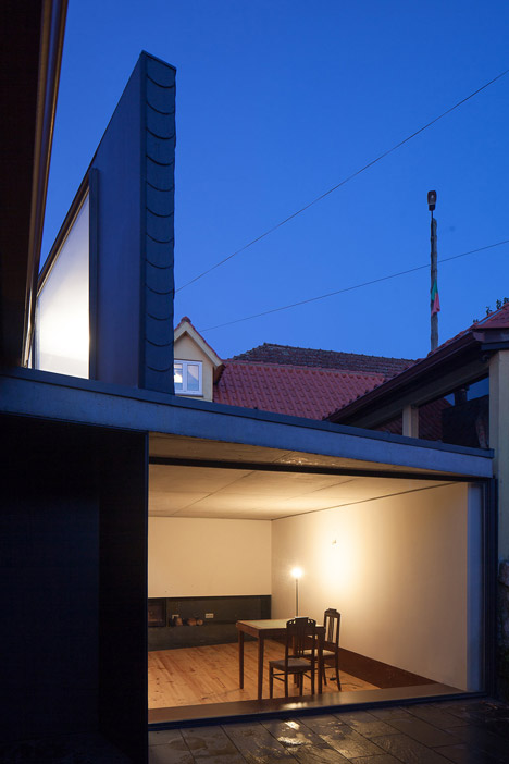 Sala em Pala, Portugal by Nuno Melo Sousa Architect