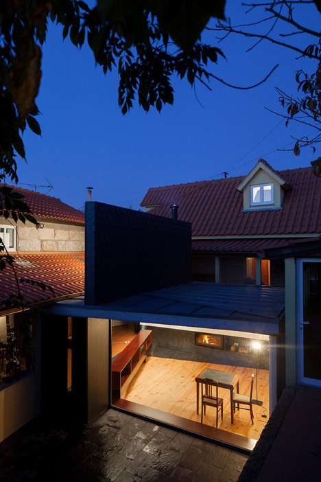 Sala em Pala, Portugal by Nuno Melo Sousa Architect