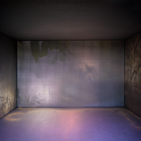 Smoking Pavilion by Gianni Botsford