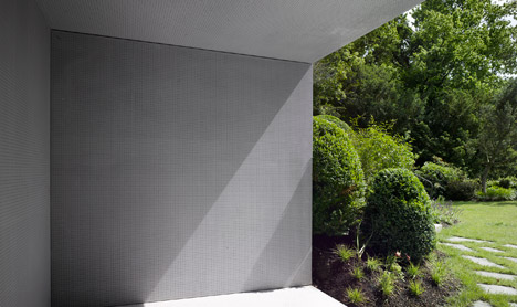 Smoking Pavilion by Gianni Botsford