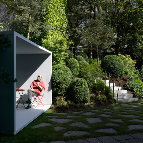Smoking Pavilion by Gianni Botsford