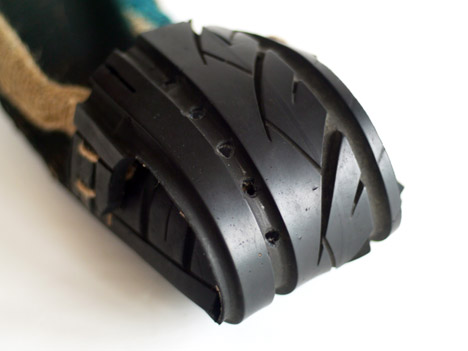 Soled-tyre-footwear-by-Jena-Kitley-Alani-Fadzil-and-Lauren-Joseph_dezeen_468_7