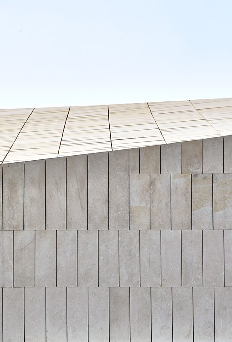 Stone Clubhouse by GRAS Arquitectos