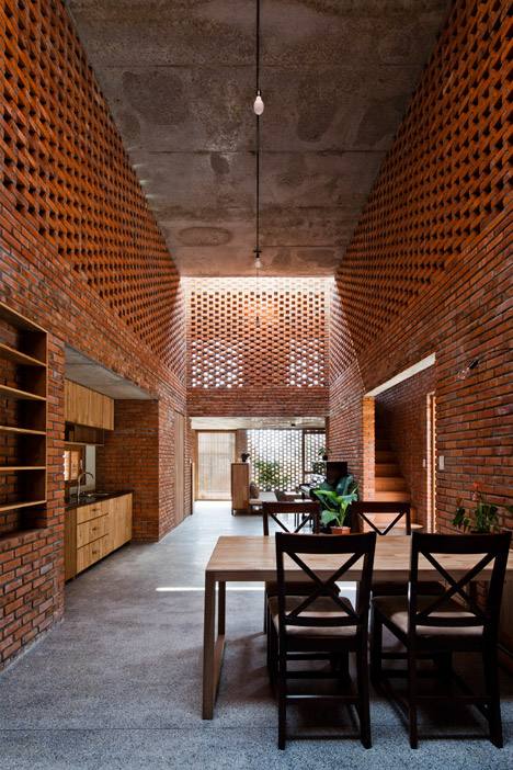 The Termitary House by Tropical Space