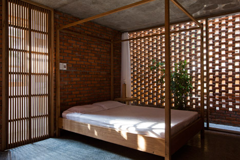 The Termitary House by Tropical Space