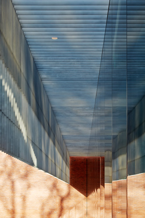 The Whitworth, Manchester by MUMA