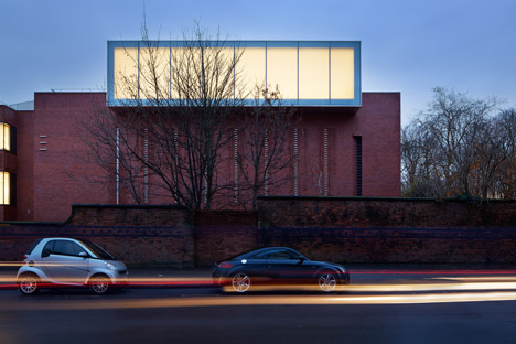 The Whitworth, Manchester by MUMA