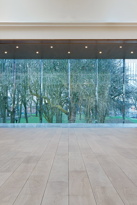 The Whitworth, Manchester by MUMA
