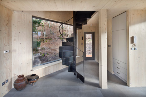 Wooden-Cabin-by-A-LT-Architekti_dezeen_468_8