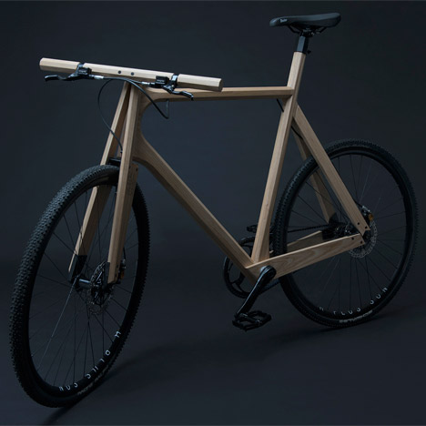 Wooden bicycle by Paul Timmer