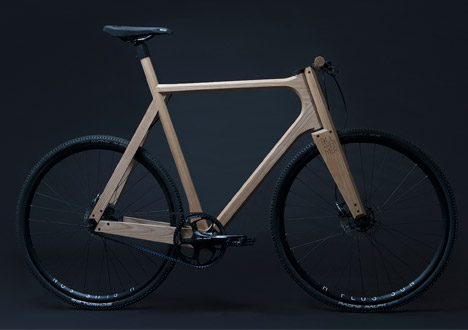 Wooden bicycle by Paul Timmer