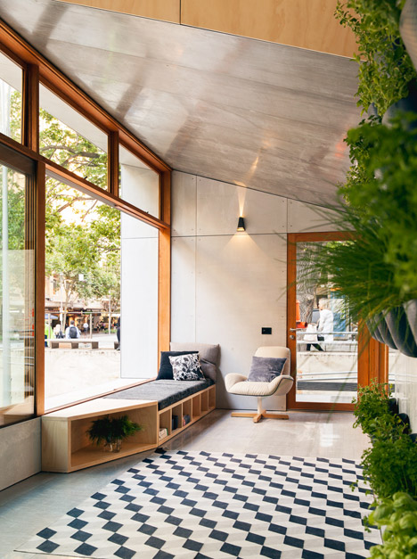 World's First Carbon Positive House by ArchiBlox