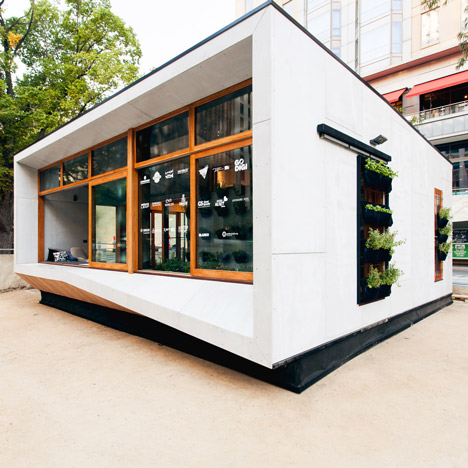 World's First Carbon Positive House by ArchiBlox