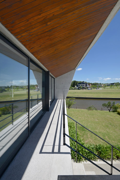 Yacht Club by Estudio Ramos