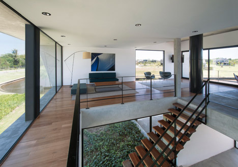 Yacht Club by Estudio Ramos