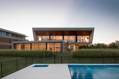 Yacht Club by Estudio Ramos