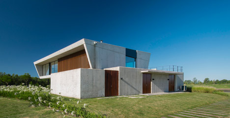 Yacht Club by Estudio Ramos