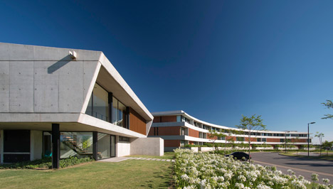 Yacht Club by Estudio Ramos