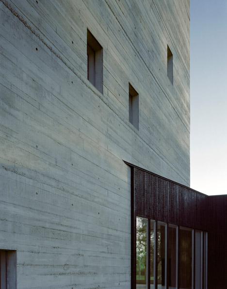 Zuidzande by Marie-José Van Hee Architecten