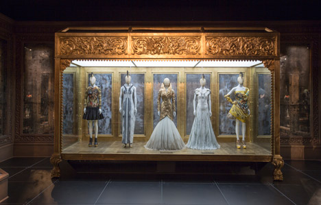 Alexander McQueen: Savage Beauty at the V&A Museum