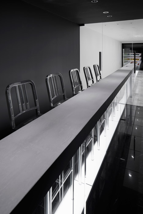 BbyB chocolate shop by Nendo