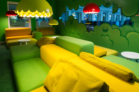 Candy-Crush-King-offices-by-Adolfsson-and-Partners-photo-credit-Joachim-Belaieff_dezeen_468_13