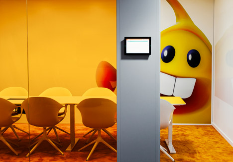 Candy-Crush-King-offices-by-Adolfsson-and-Partners-photo-credit-Joachim-Belaieff_dezeen_468_2