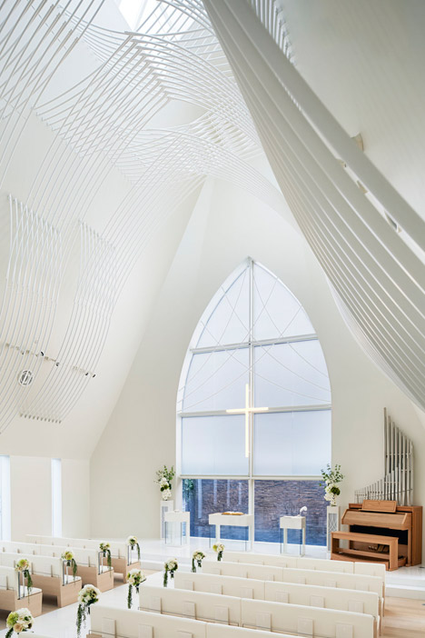 Chapel in Japan by Eriko Kasahara
