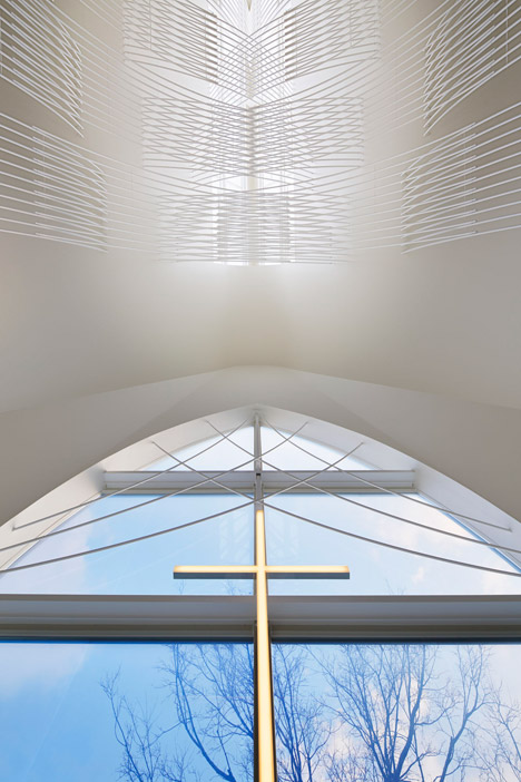Chapel in Japan by Eriko Kasahara