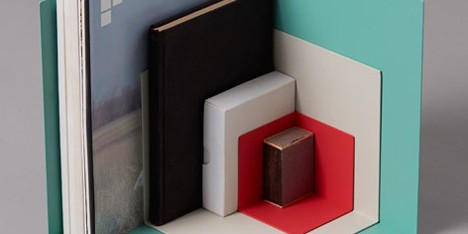Corner shelf by Kyuhyung Cho