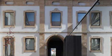 Cultural House of Pinhel by depA