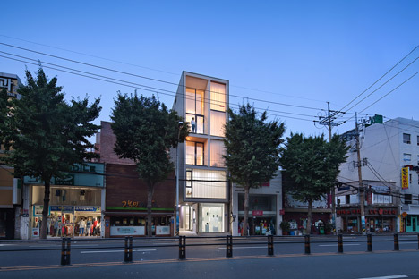 Daecheong-dong Small House by JMY Architects
