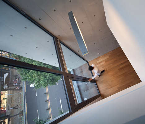 Daecheong-dong Small House by JMY Architects