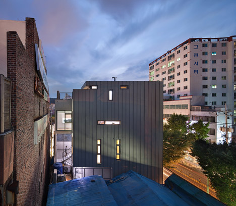 Daecheong-dong Small House by JMY Architects