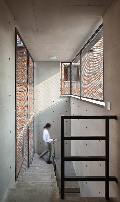 Daecheong-dong Small House by JMY Architects