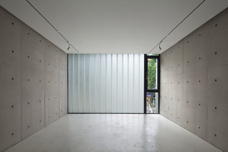 Daecheong-dong Small House by JMY Architects